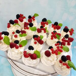 Mini pavlova
